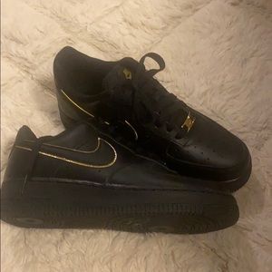 Nike Air Force 1 ‘07 Black Woman size 8